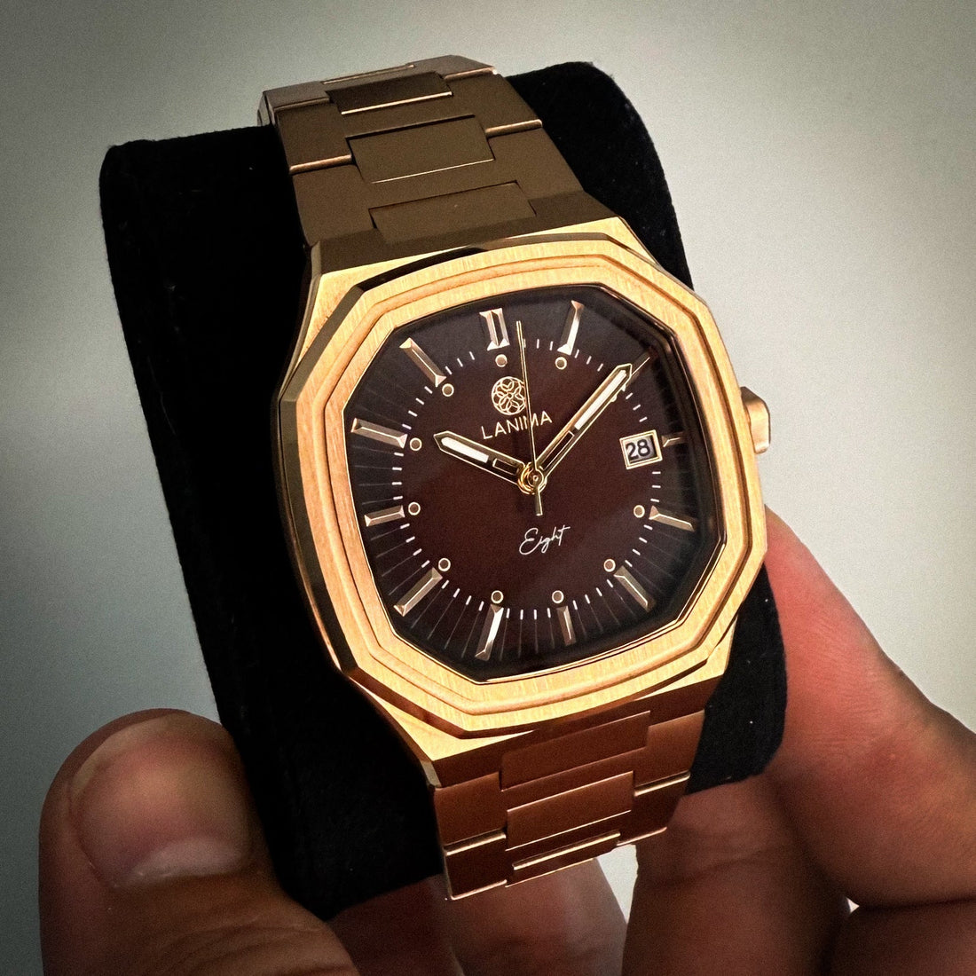 The History of Octagonal Watch Design: From Innovation to Icon
